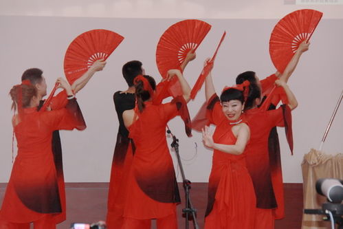 百年黨旗紅 共筑新輝煌——記XX公司職工文藝演出暨文化藝術(shù)交流活動(dòng)